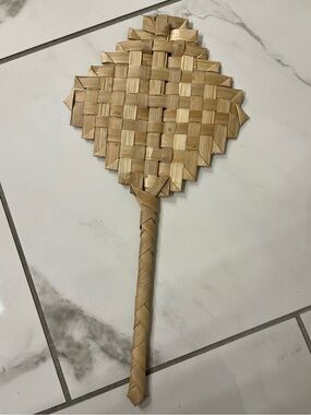 Handwoven Lauhala Fan - Natural Brown